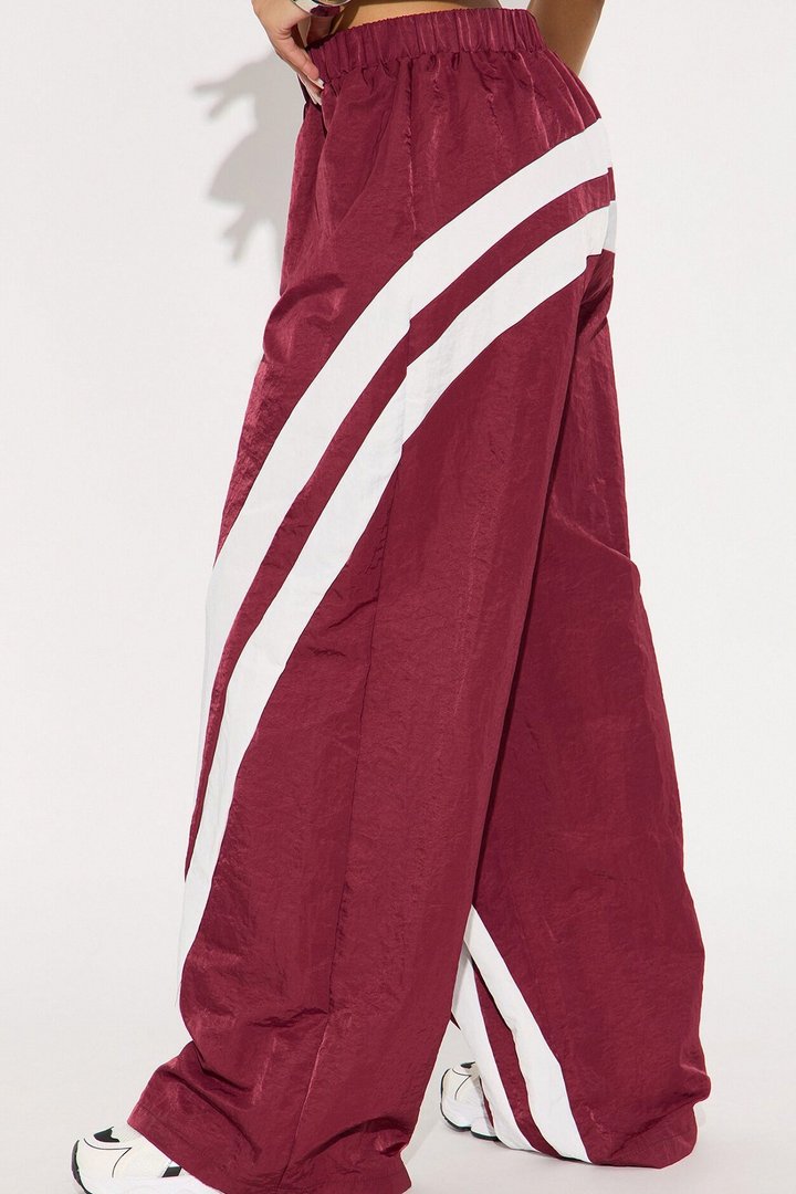 Follow The Curve Windbreaker Track Pant - Burgundy