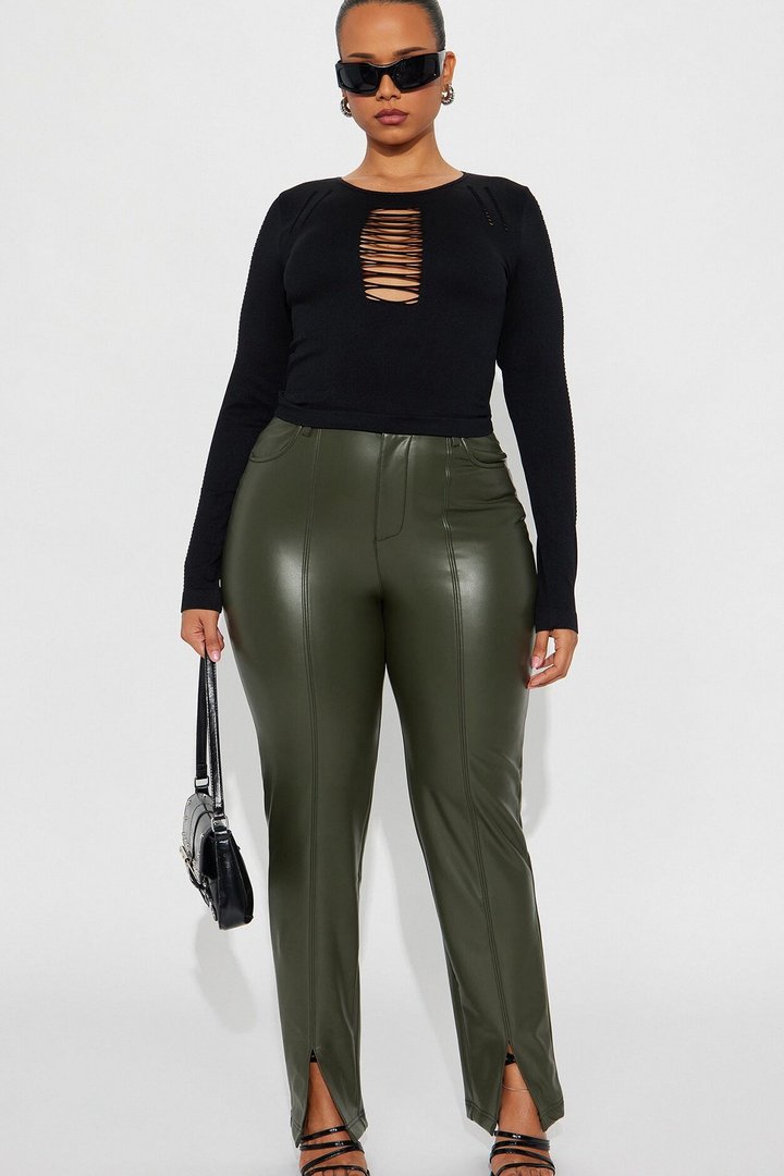 Hot Girl Energy Long Sleeve Top - Black