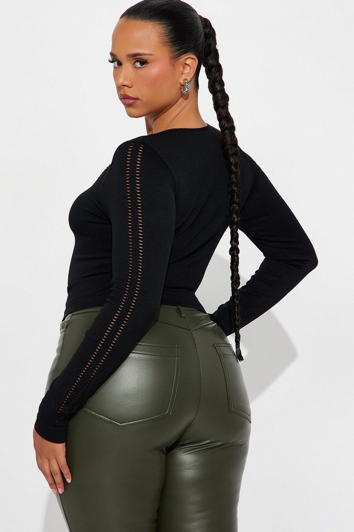 Hot Girl Energy Long Sleeve Top - Black