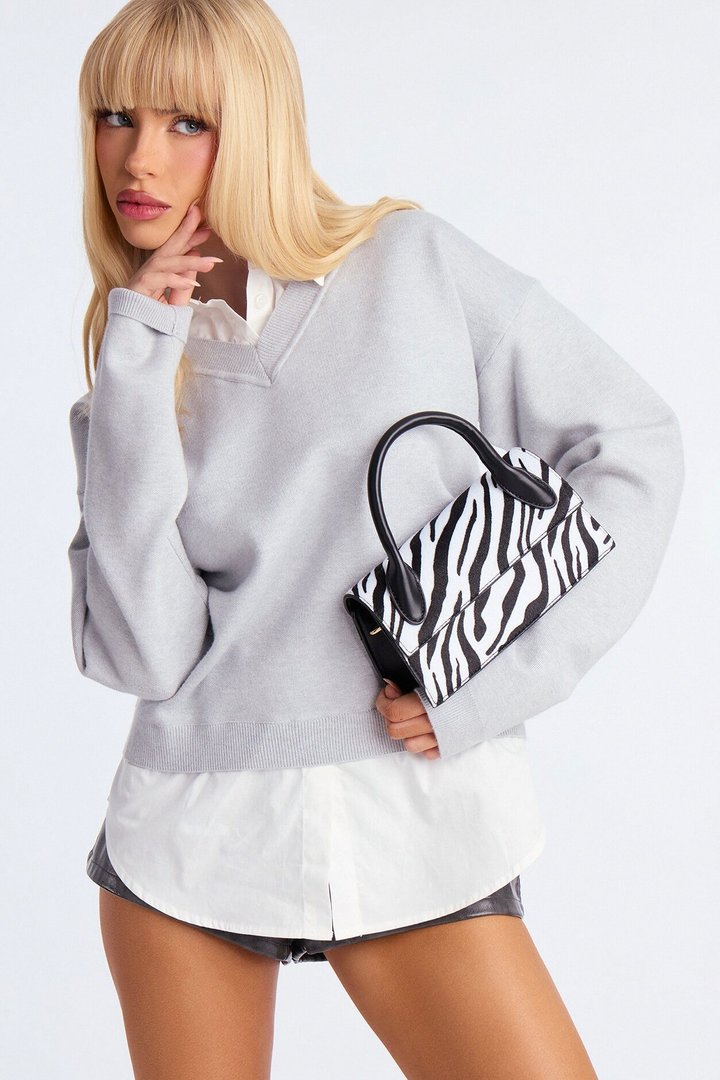 Join The Club Set-In Poplin Sweater - Grey/combo