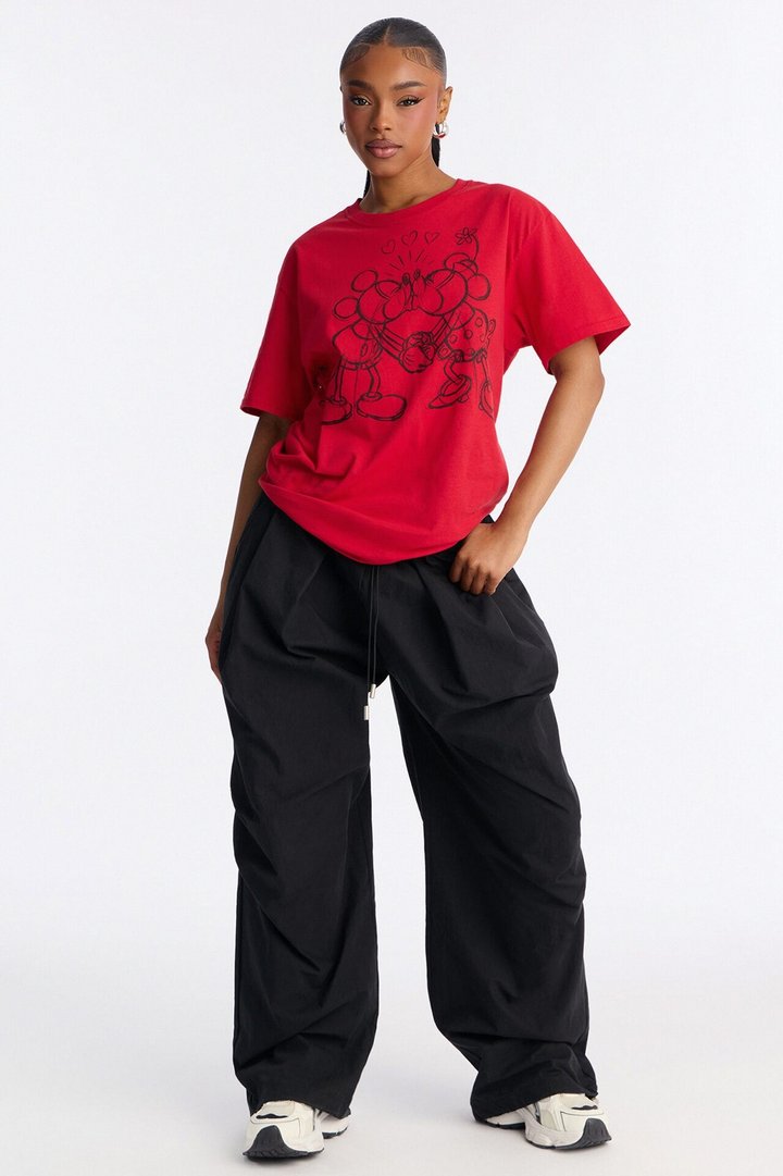 Mickey And Minnie Kissing Sketch Tee - Red