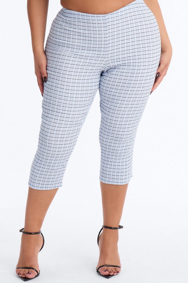 Priscilla Textured Capri Legging - Blue