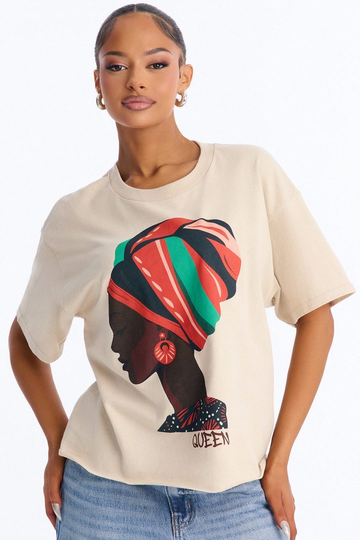 Powerful Queen Oversized Tee - Sand